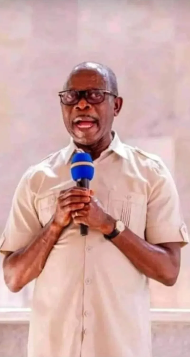Sen Oshiomhole (27)_ Constituents briefing